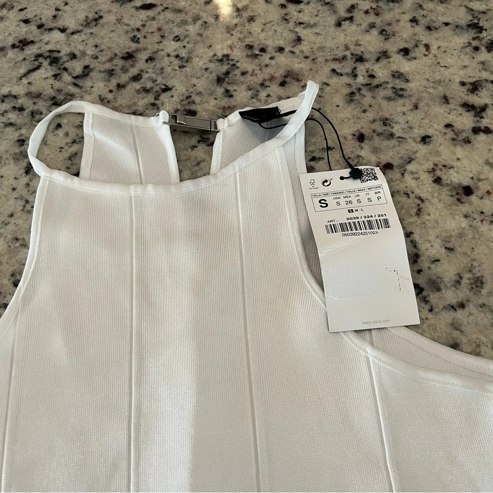 Zara Sleeveless Top - Picture 4 of 6